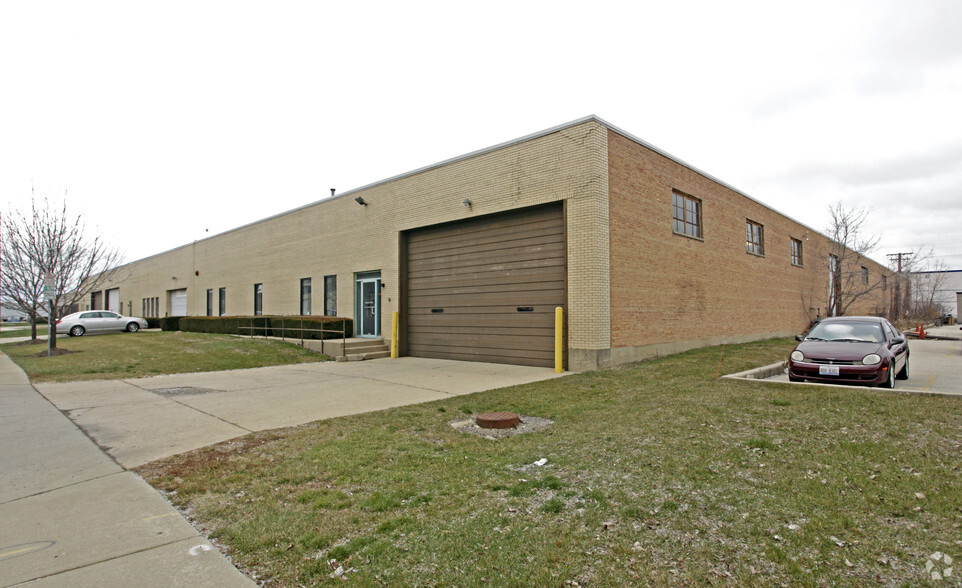 2400-2440 Greenleaf Ave, Elk Grove Village, IL for lease - Building Photo - Image 3 of 4