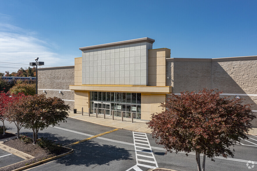 2901-3082 Festival Way, Waldorf, MD for lease - Building Photo - Image 2 of 12