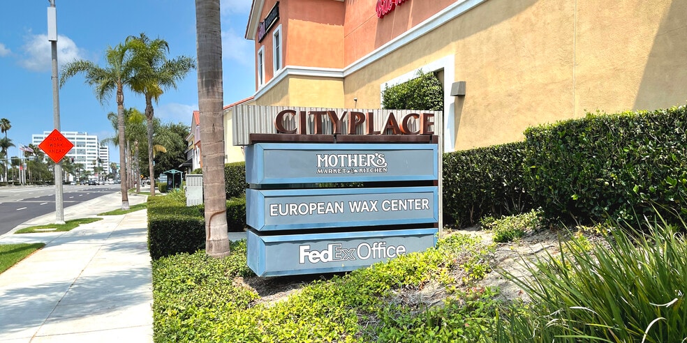 2791 N Main St, Santa Ana, CA for lease - Building Photo - Image 3 of 6