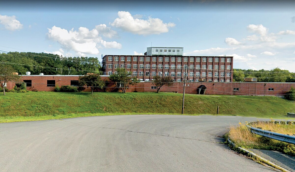 24 Beacon St, Littleton, NH 03561