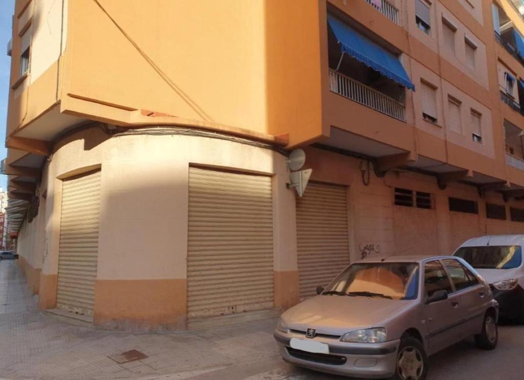 Retail in Alzira for sale Building Photo- Image 1 of 21