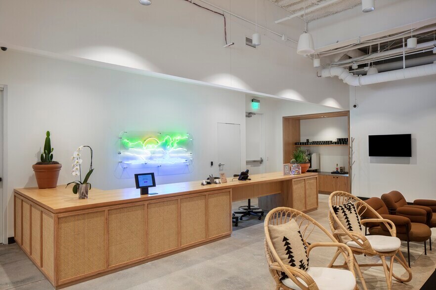 10900 Stonelake Blvd, Austin, TX for lease - Interior Photo - Image 2 of 10