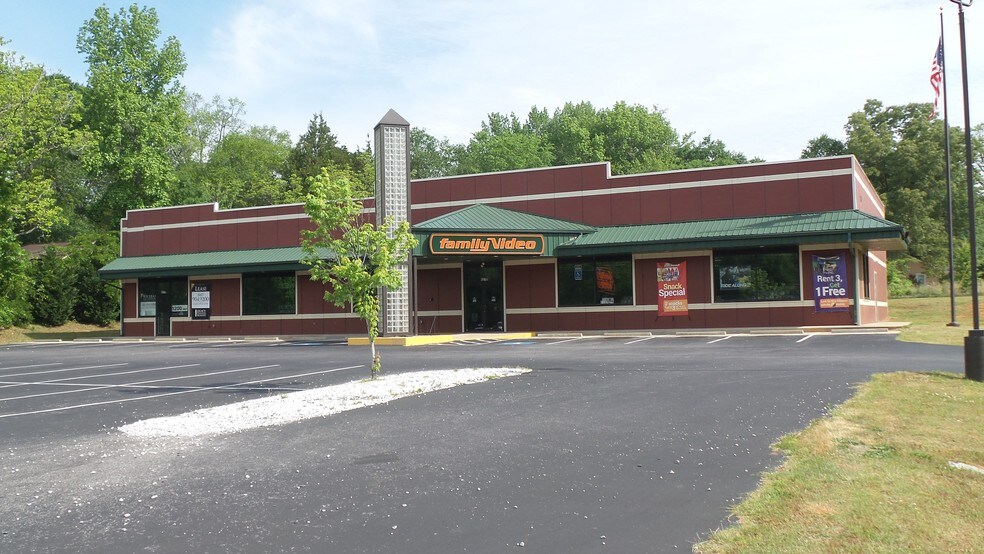 627 E Main St, Laurens, SC for sale - Building Photo - Image 1 of 1