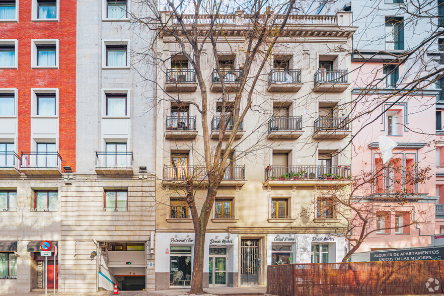 Calle De García De Paredes, 94, Madrid, Madrid for lease - Primary Photo - Image 1 of 4