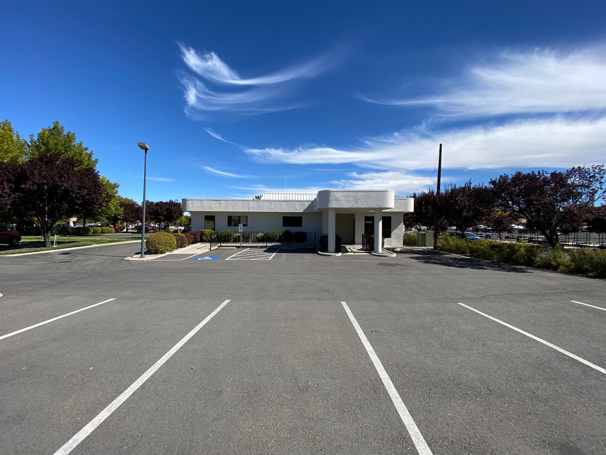 1664 N Virginia Street Reno 89557 - m6zaogx