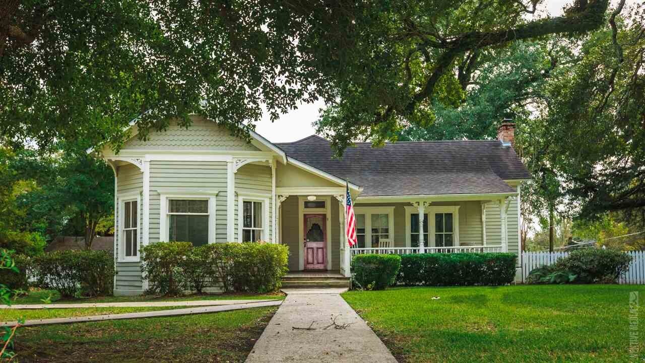 355 College St, Jasper, TX 75951