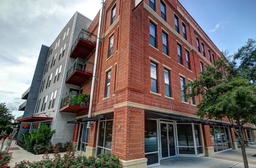 1611 W 5th St, Austin, TX for lease - Building Photo - Image 2 of 6