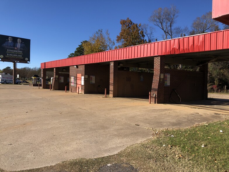 Car Wash Investment portfolio of 2 properties for sale on LoopNet.com - Building Photo - Image 1 of 7