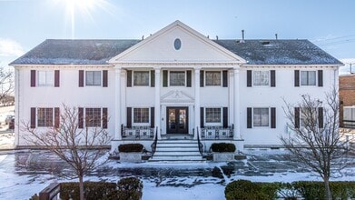 330 W Frontage Rd, Northfield, IL for lease Building Photo- Image 1 of 5