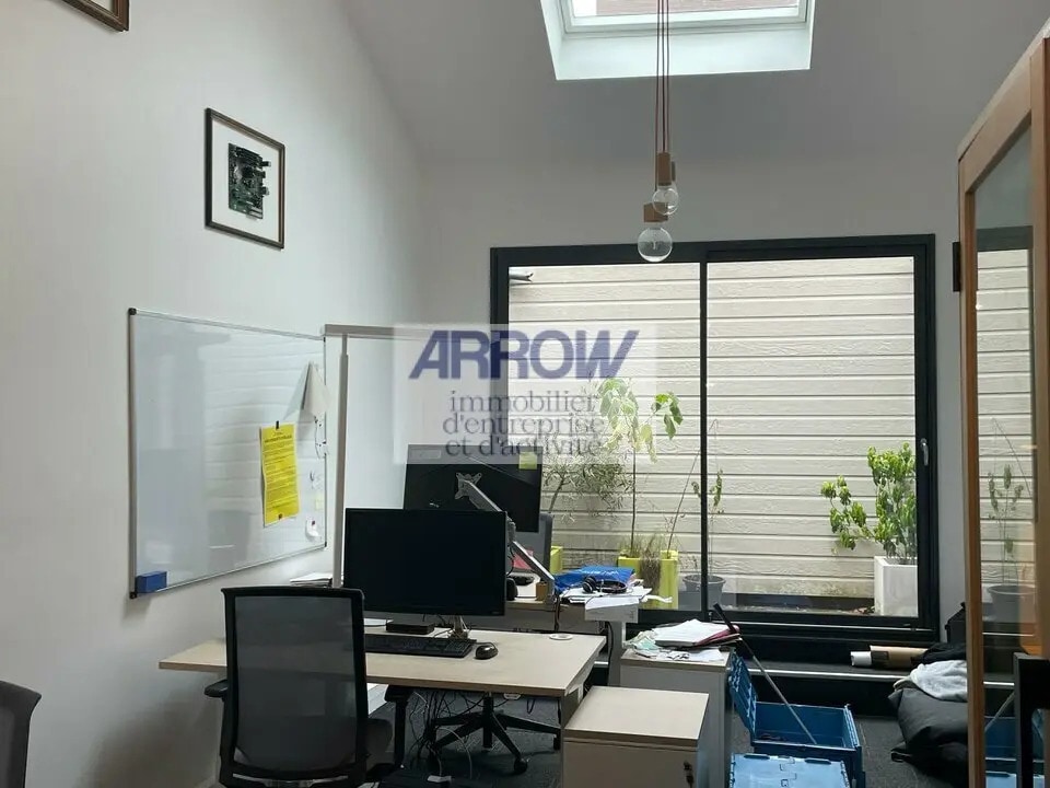 Office in Nantes for lease Building Photo- Image 1 of 6