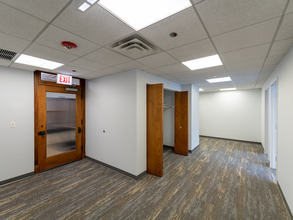 134 N LaSalle St, Chicago, IL for lease Interior Photo- Image 2 of 5