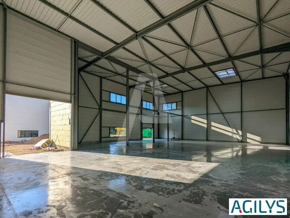Vente Local d'activités 367 m² - Photo 1