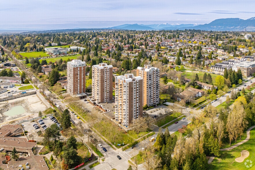 621 W 57th Ave, Vancouver, BC for lease - Aerial - Image 2 of 3