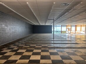 2639 W Meighan Blvd, Gadsden, AL for lease Interior Photo- Image 2 of 6