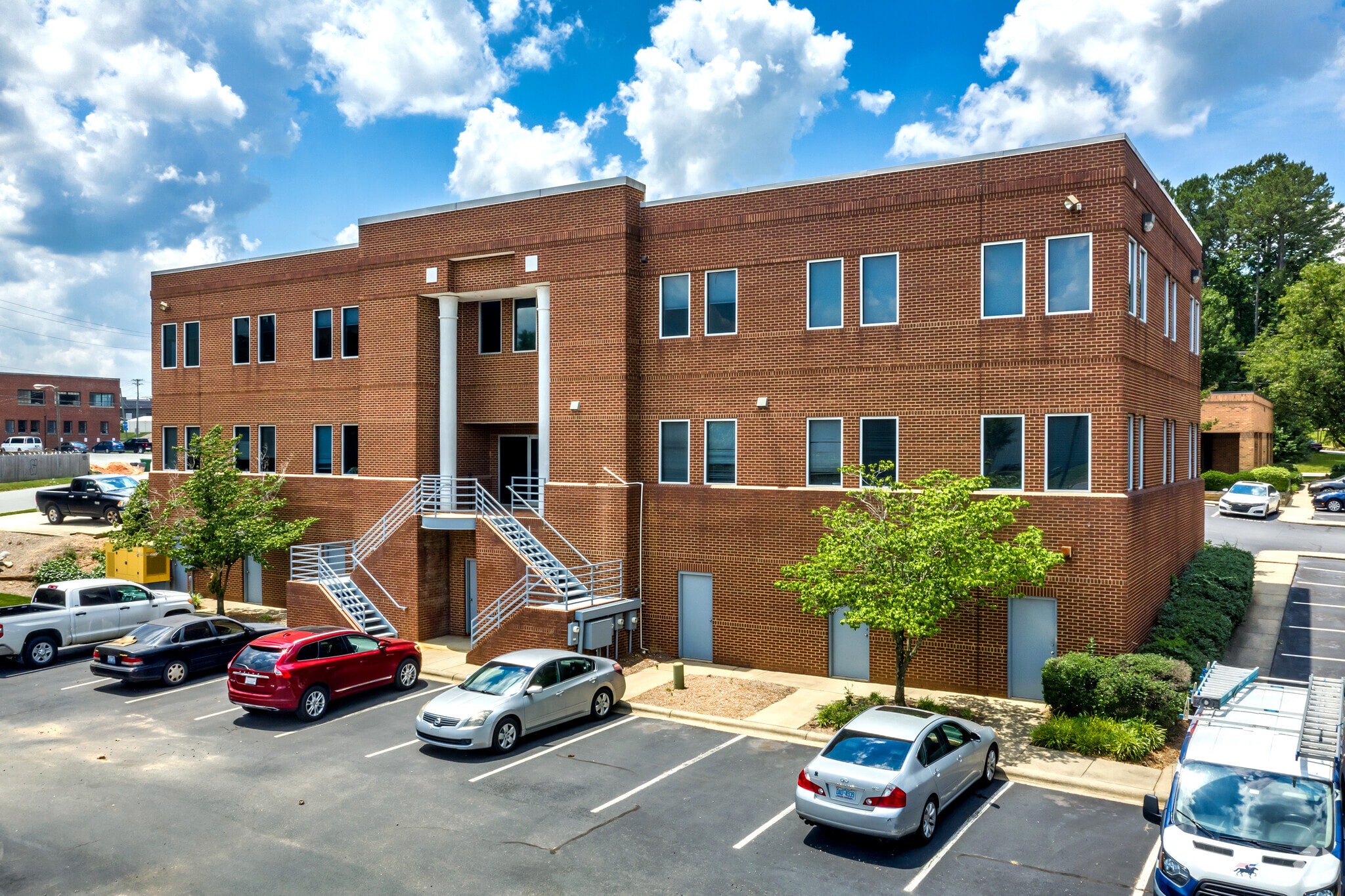 2303 W Morehead St, Charlotte, NC 28208 Office for Lease