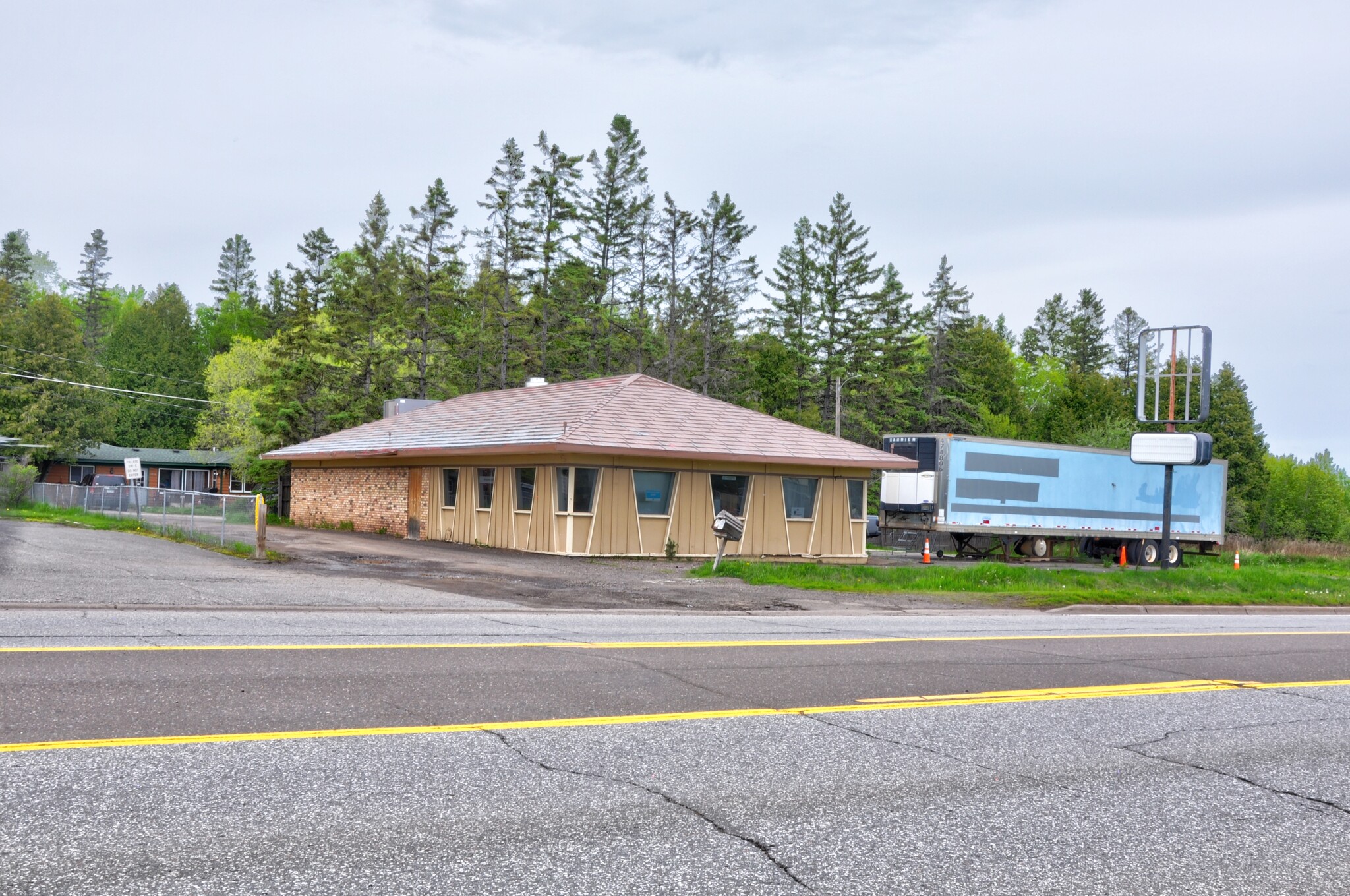 1211 7th Ave, Two Harbors, MN for lease Building Photo- Image 1 of 17