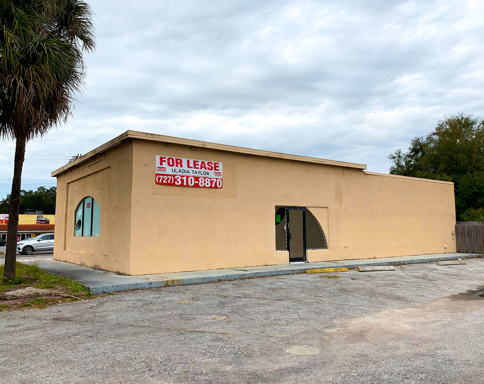 2814 E Hillsborough Ave Tampa Fl 33610 - y6m00ls