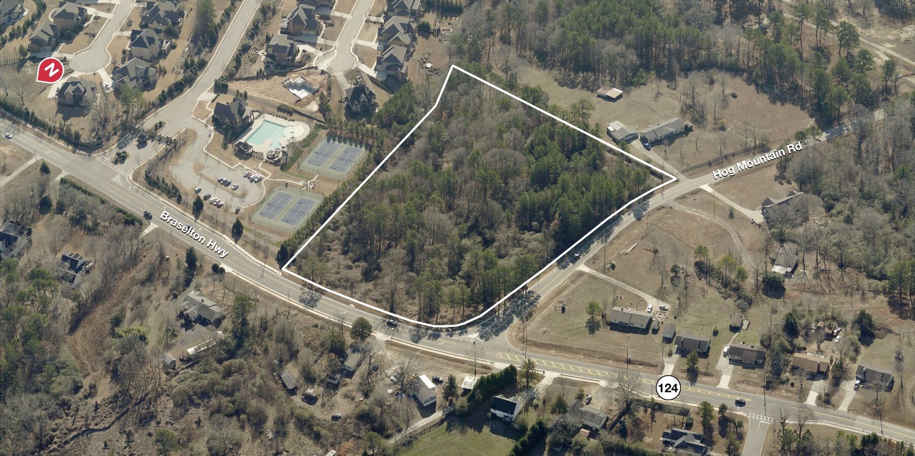 4439 Hog Mountain Rd, Hoschton, GA 30548