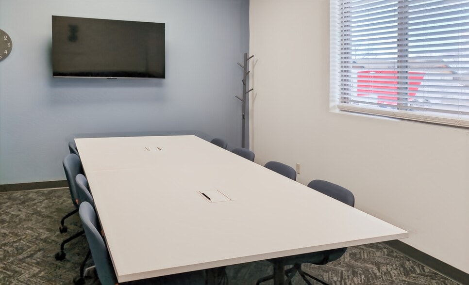 2310 N 7th Ave, Bozeman, MT for lease - Interior Photo - Image 2 of 33