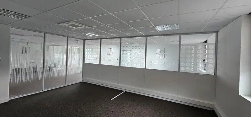 Office in Chaponost for sale - Interior Photo - Image 2 of 11