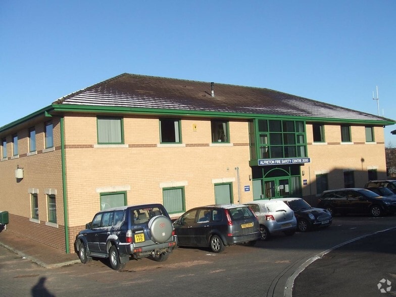 Swanwick Ct, Alfreton for sale - Primary Photo - Image 1 of 1