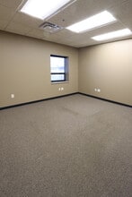 1105 Benjamin Ave, Hutchinson, MN for lease Building Photo- Image 2 of 20