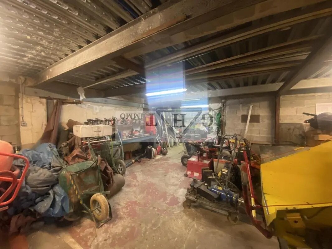 Industrial in Fontenay-sous-Bois for sale Interior Photo- Image 1 of 5