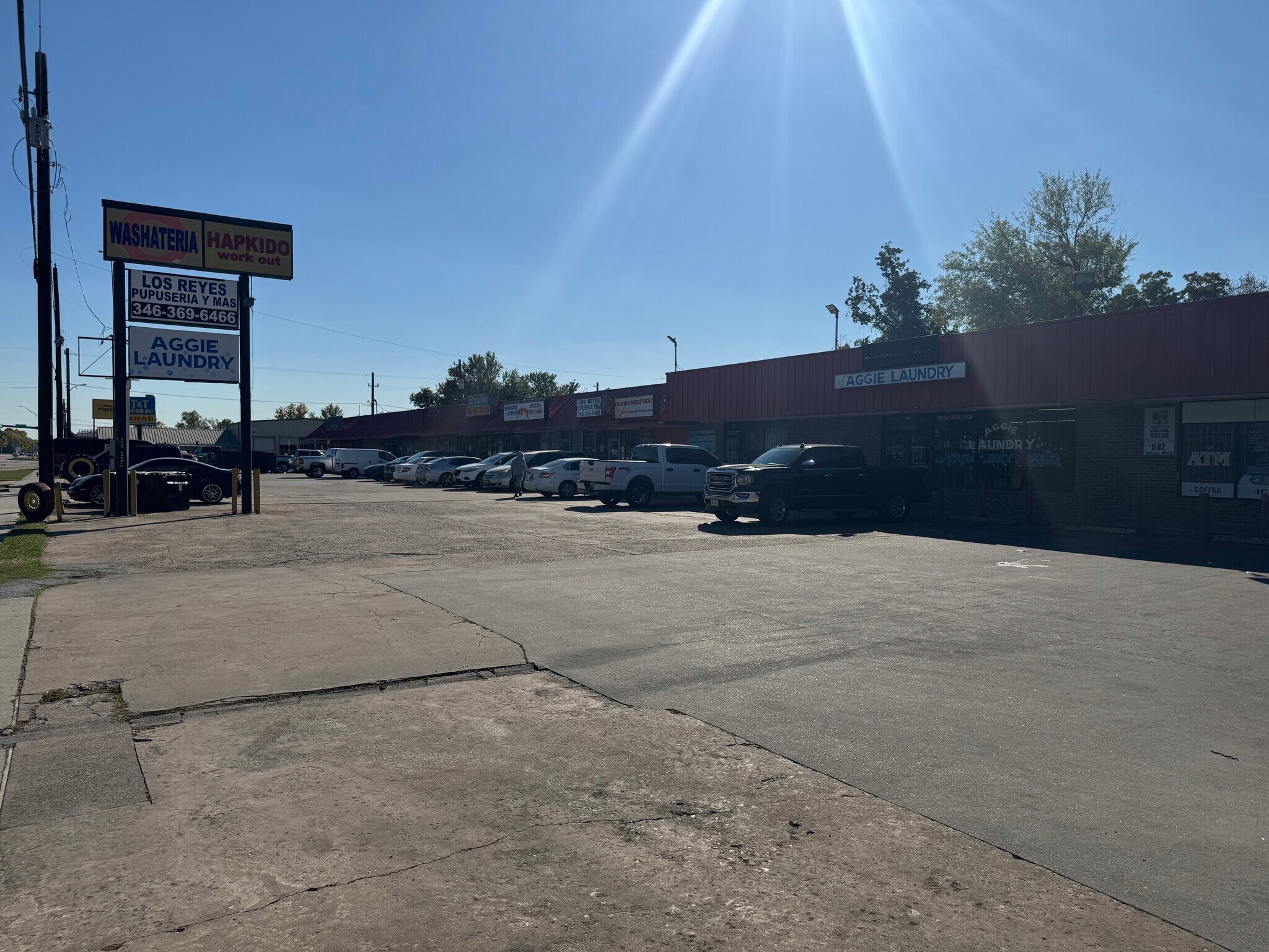 7013 N Shepherd Dr, Houston, TX for lease Building Photo- Image 1 of 4