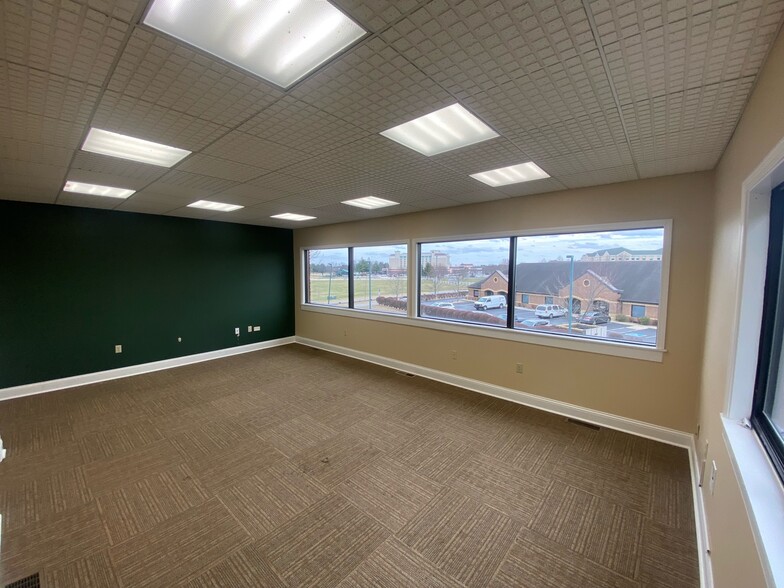 1131 Fairway St, Bowling Green, KY for lease - Building Photo - Image 3 of 9