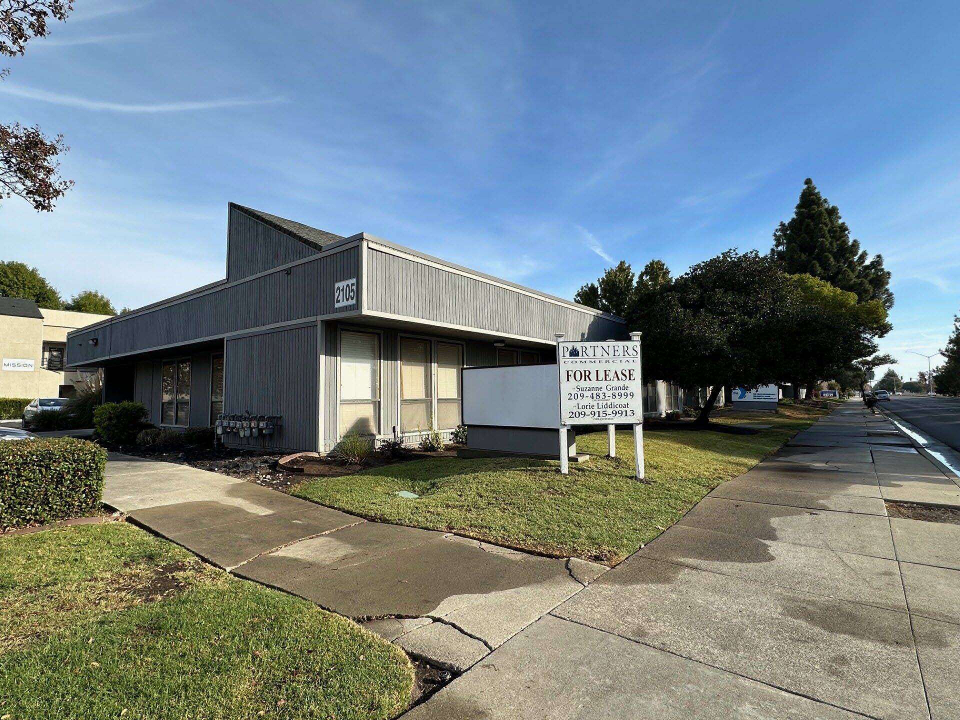 2105 W March Ln, Stockton, CA for lease Building Photo- Image 1 of 5