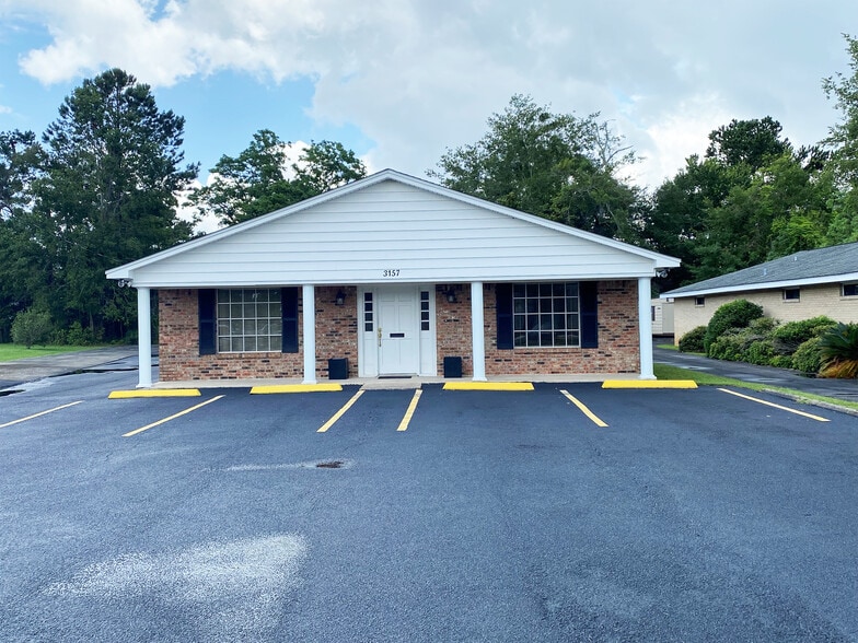 3157 Midtown Park S, Mobile, AL 36606