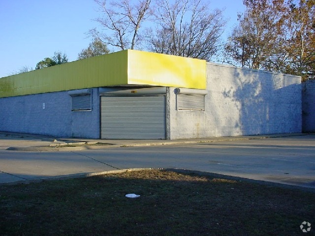950 Bailey Ave, Jackson, MS for sale - Primary Photo - Image 1 of 3