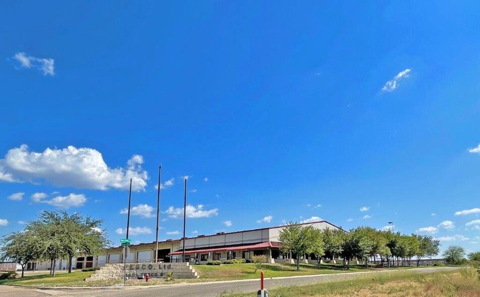 4801 Fesco, Laredo, TX for sale - Primary Photo - Image 1 of 1