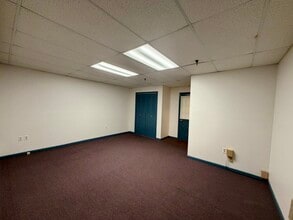 549 S Main St, Shrewsbury, PA for lease Interior Photo- Image 1 of 4
