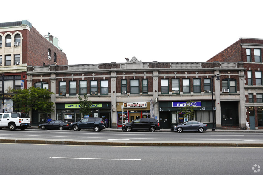 600 Columbia Rd, Dorchester, MA for lease - Building Photo - Image 2 of 7