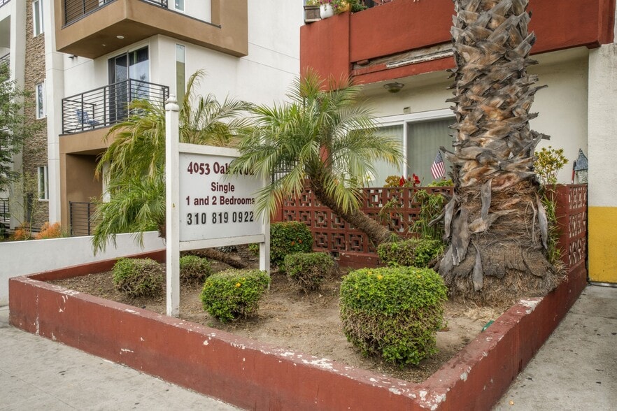 4053 Oakwood Ave, Los Angeles, CA for sale - Building Photo - Image 3 of 9