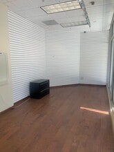 988 Broadway, Oakland, CA for lease Interior Photo- Image 2 of 5