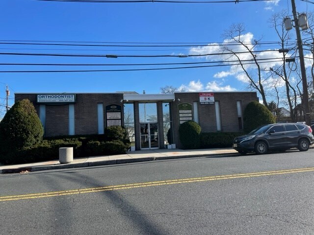 381 Chestnut St, Union Township, NJ for lease - Building Photo - Image 1 of 7