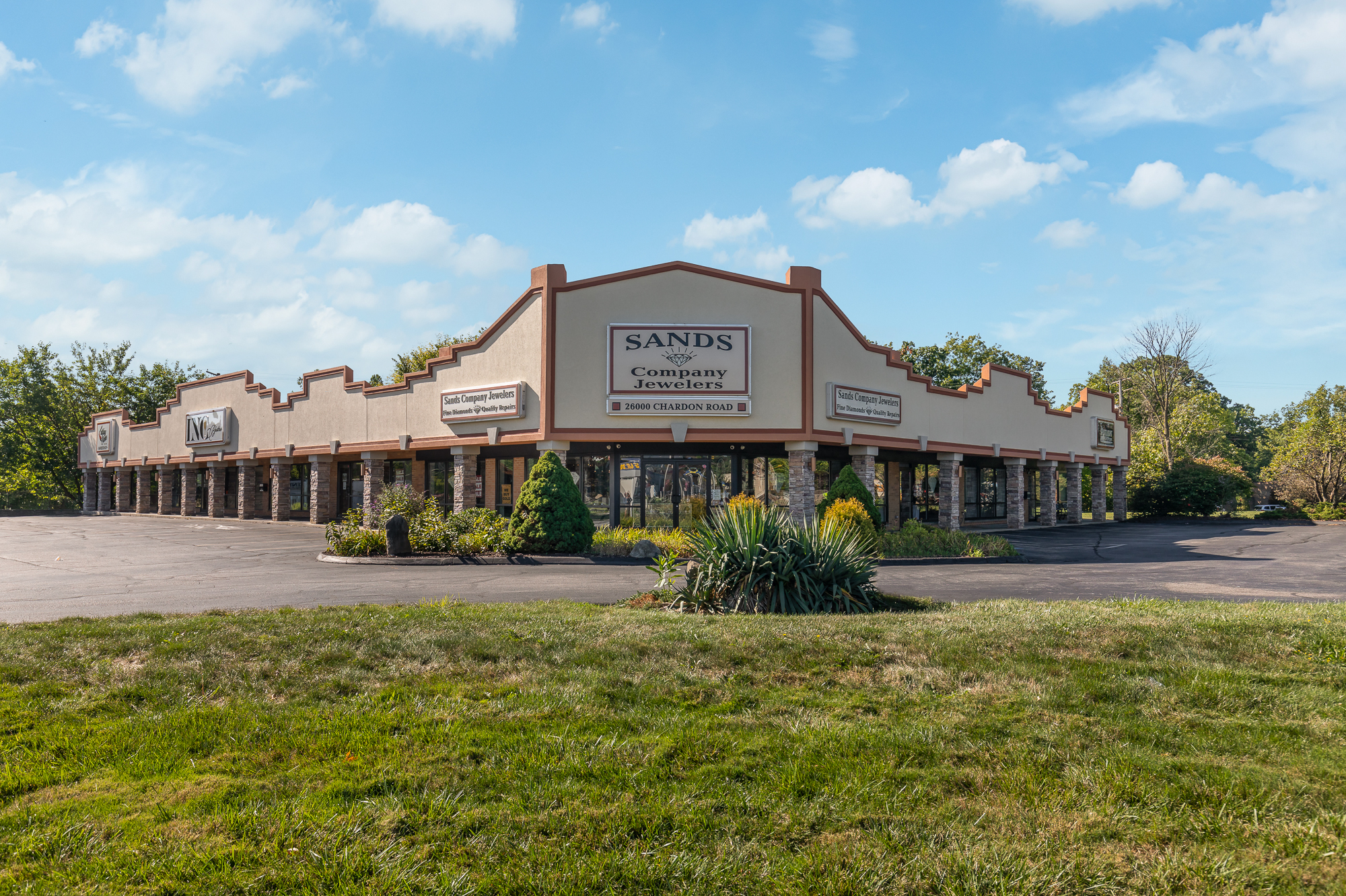 26000 Chardon Rd, Richmond Heights, OH for sale Building Photo- Image 1 of 26