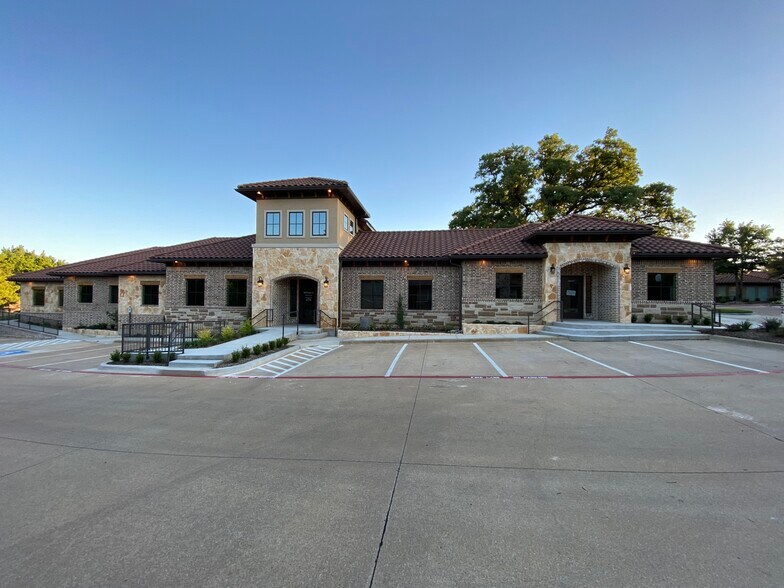 609 Strada Cir, Mansfield, TX 76063 Tuscan Offices