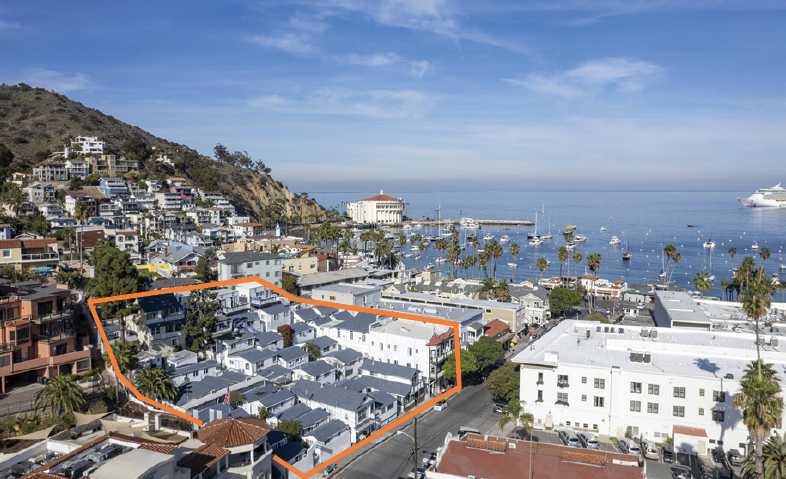 131 Metropole Ave, Avalon, CA for sale - Building Photo - Image 1 of 4