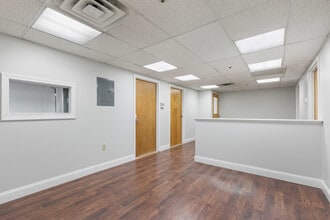 65 Parker St, Newburyport, MA for lease Interior Photo- Image 2 of 22
