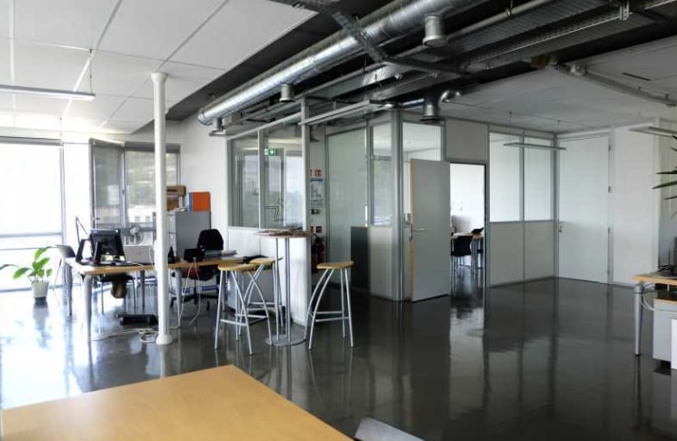 Office in Lyon for lease Interior Photo- Image 1 of 3