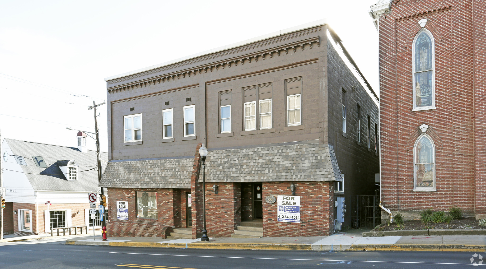 701-705 W Main St, Mount Pleasant, PA for sale Primary Photo- Image 1 of 1