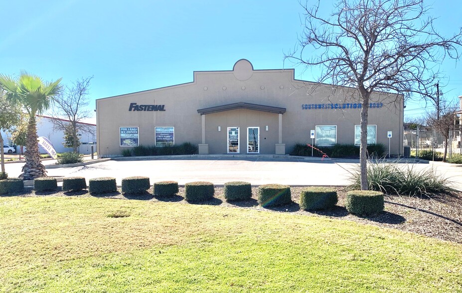 15002 Tradesman, San Antonio, TX for lease - Building Photo - Image 3 of 12