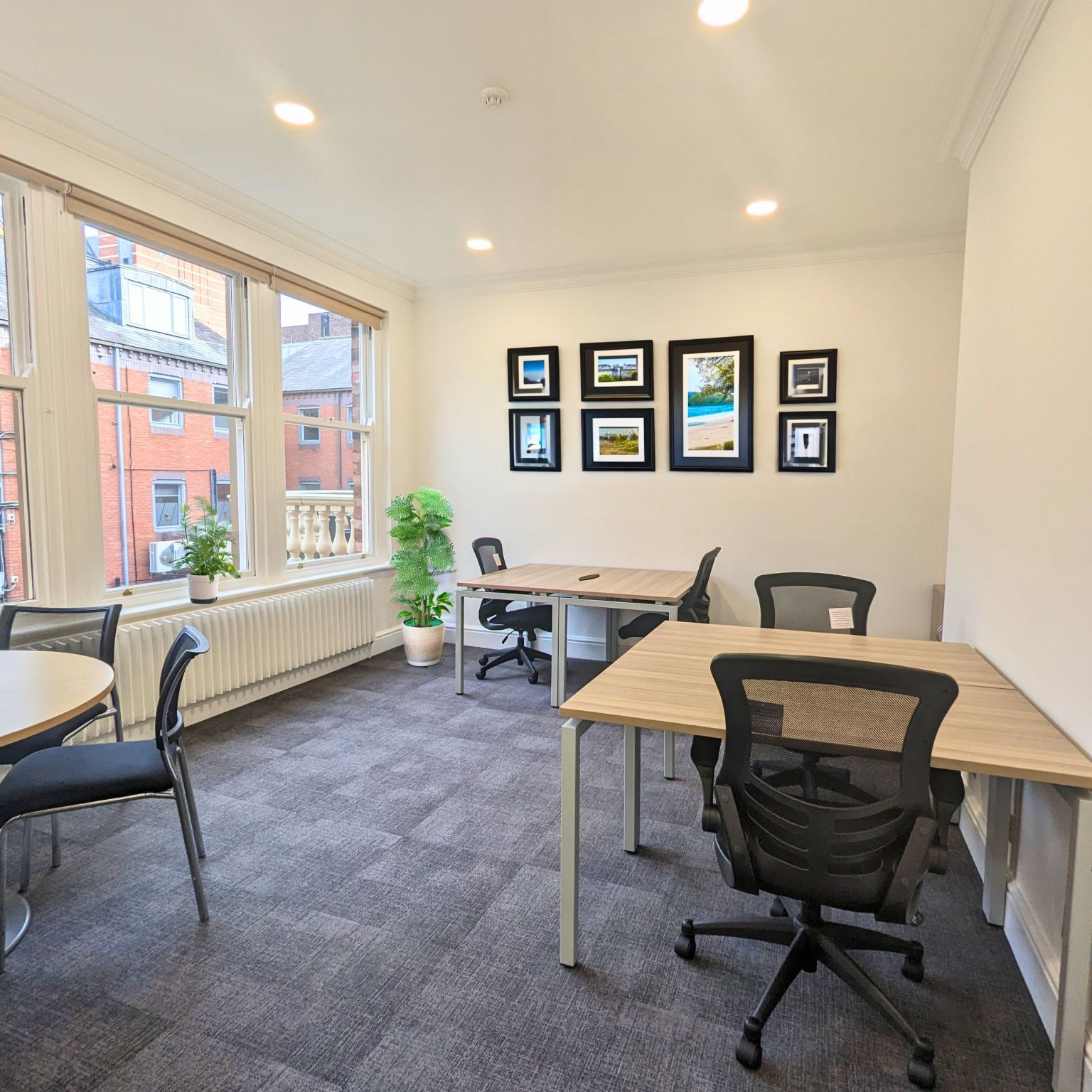 9 Park Sq E, Leeds for lease Interior Photo- Image 1 of 1