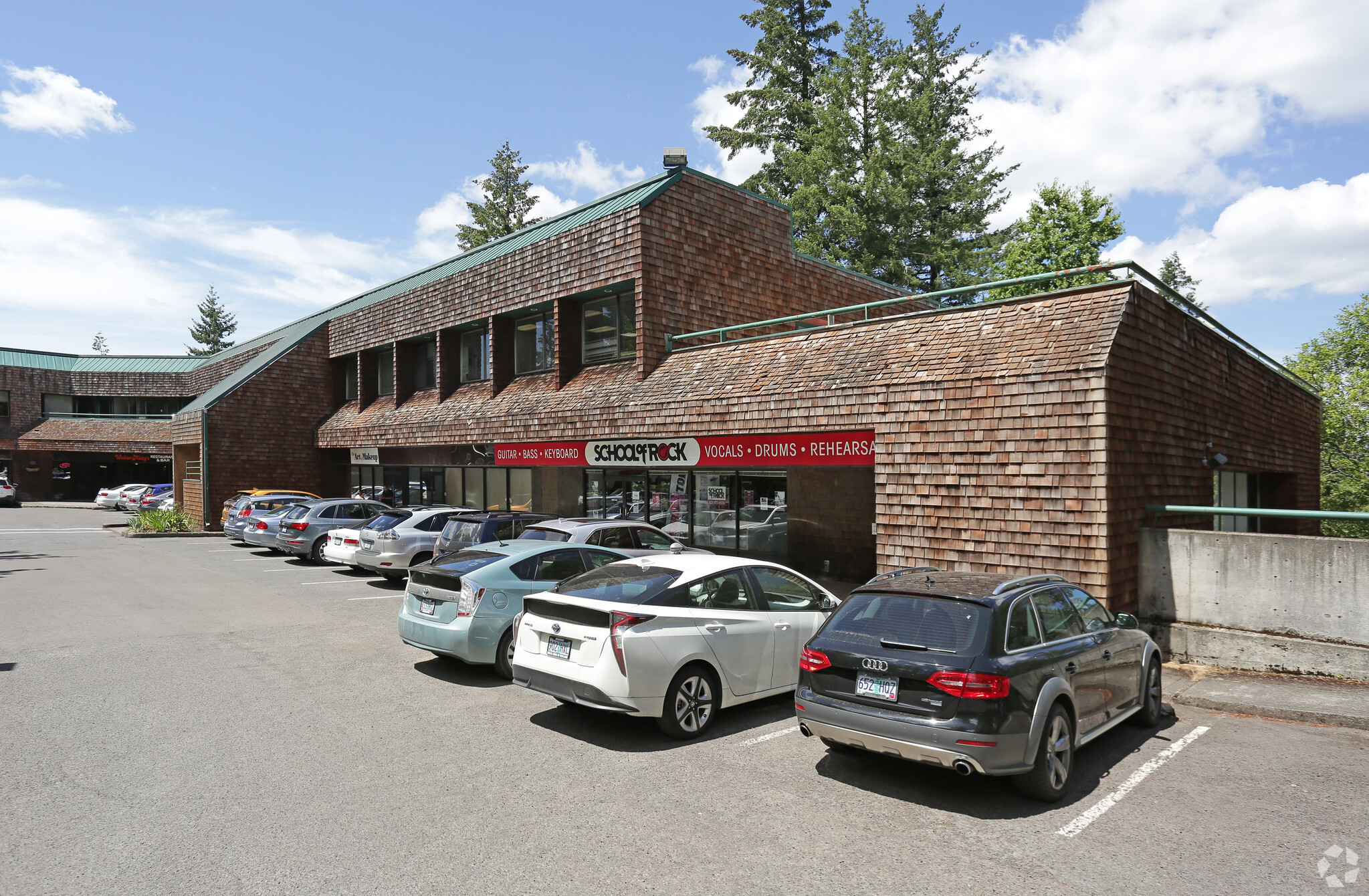 11830 SW Kerr Pky, Lake Oswego, OR for lease Building Photo- Image 1 of 24