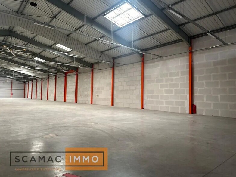 Industrial in COURCOURONNES for lease - Interior Photo - Image 2 of 9