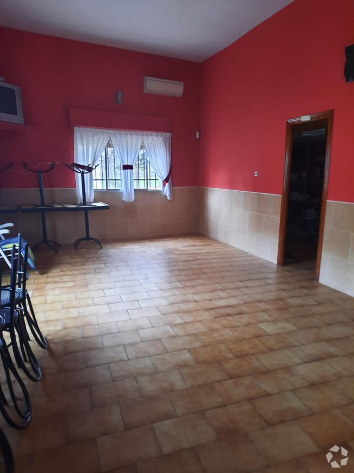 Retail in Gálvez, Toledo for lease Primary Photo- Image 1 of 7