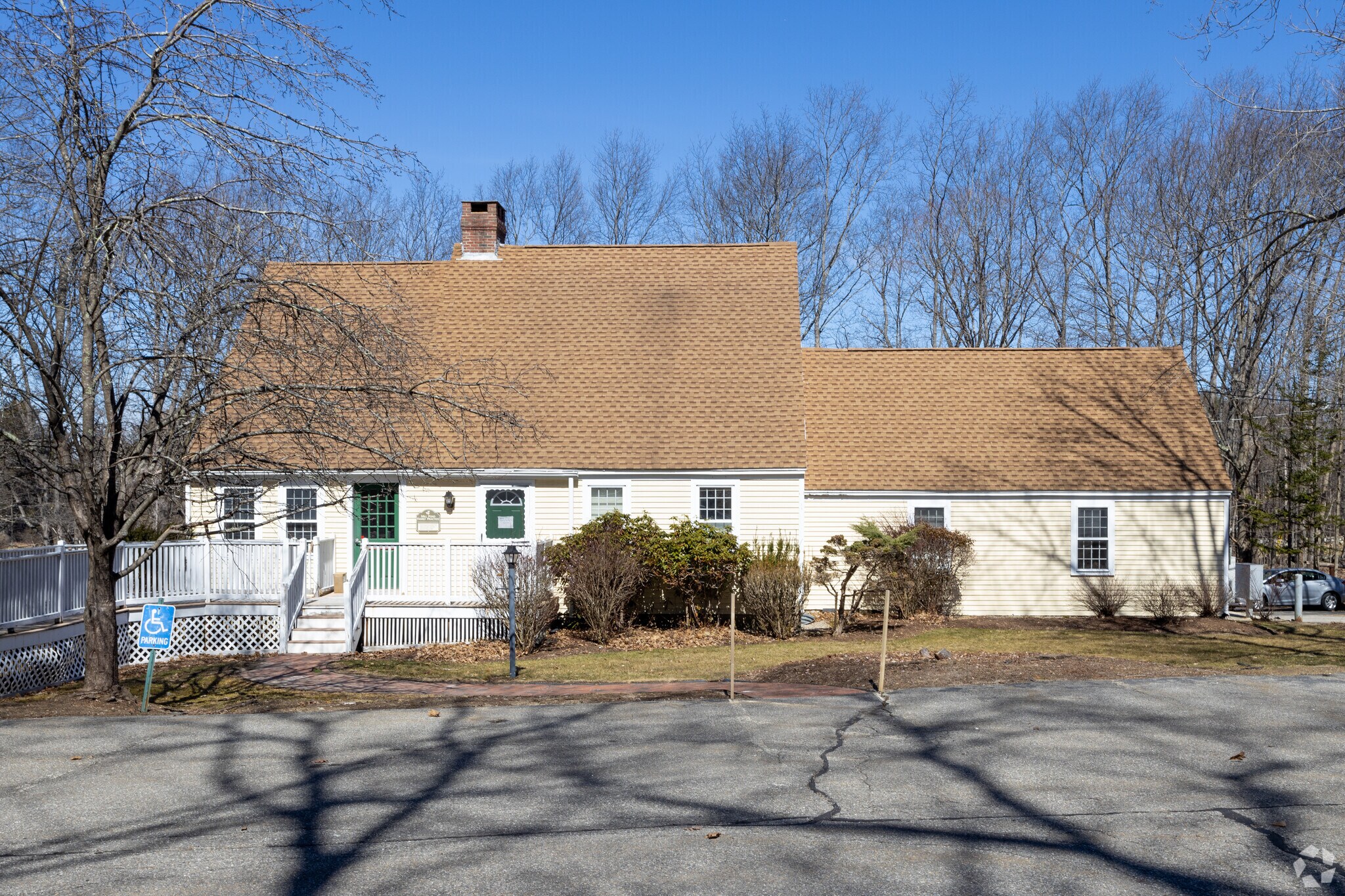 44 Newmarket Rd, Durham, NH for sale Primary Photo- Image 1 of 1